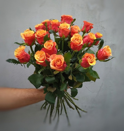 Букет из оранжевых роз сорт Испания - Питомник роз